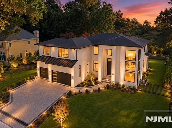61 Mac Arthur Avenue, Closter, NJ 07624
