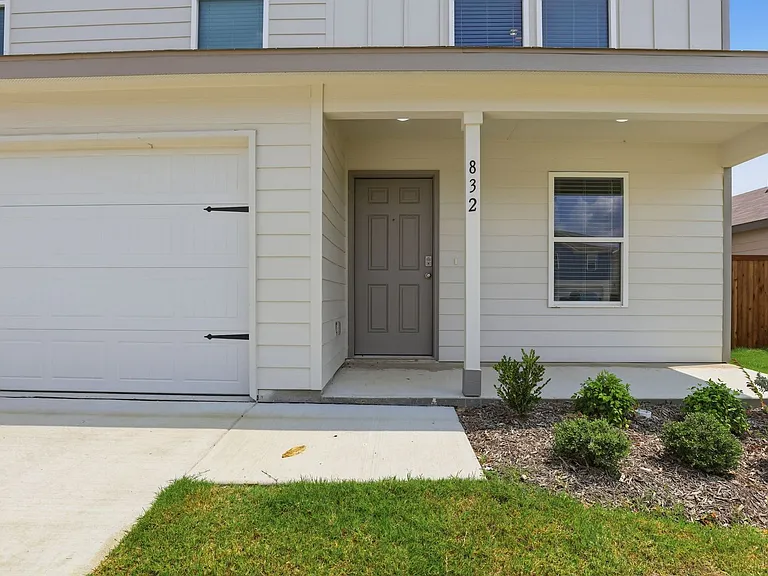 832 Eagles Nest Dr — Photo 16