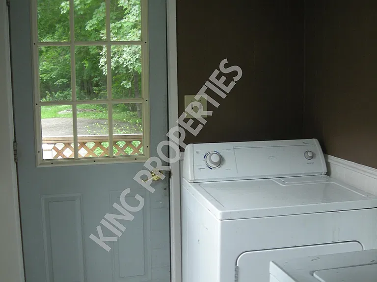 773 Main St #1 — Photo 9