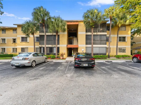 3021 N Oakland Forest Dr APT 208, Oakland Park, FL 33309