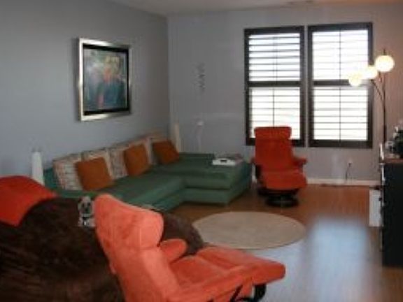 2nd image of 810 Harbor Cliff Way Unit 231