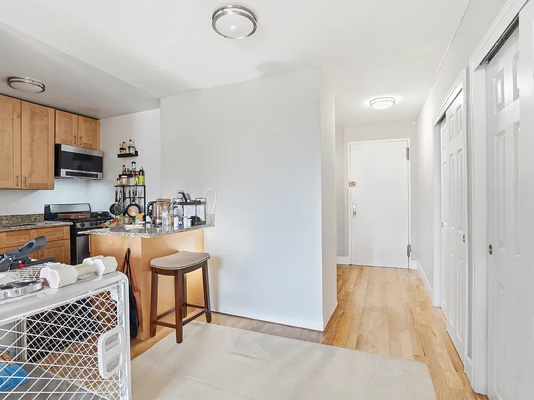 792 Columbus Ave #17F — Photo 6