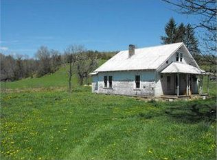 1022 Eagle Bottom Rd, Fries, VA 24330