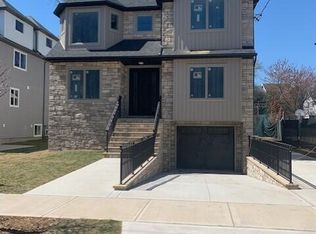 24 Bedell Ave, Staten Island, NY 10307