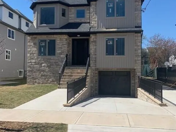 24 Bedell Ave, Staten Island, NY 10307