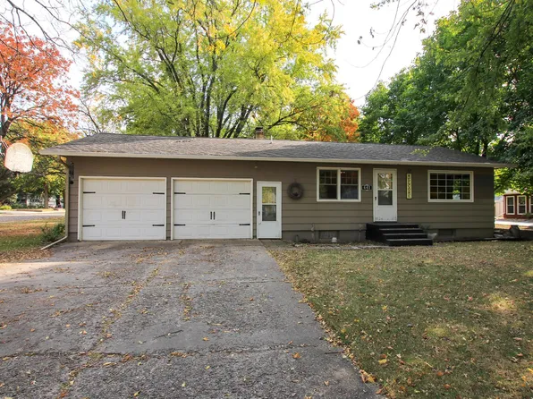 641 Mowbray St, Stewart, MN 55385