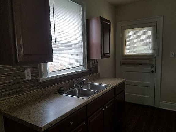 4th image of 4717 Glenshade Ave