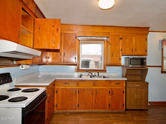 5th image of 803 N 25th Ave