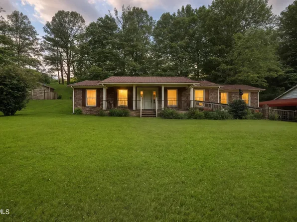 1710 Shawnee Ave E, Big Stone Gap, VA 24219