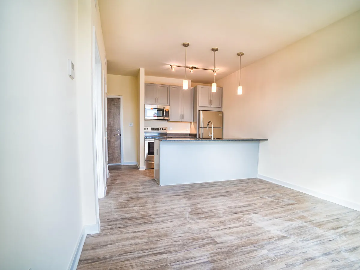 Building Photo - 1312 Bainbridge St #305