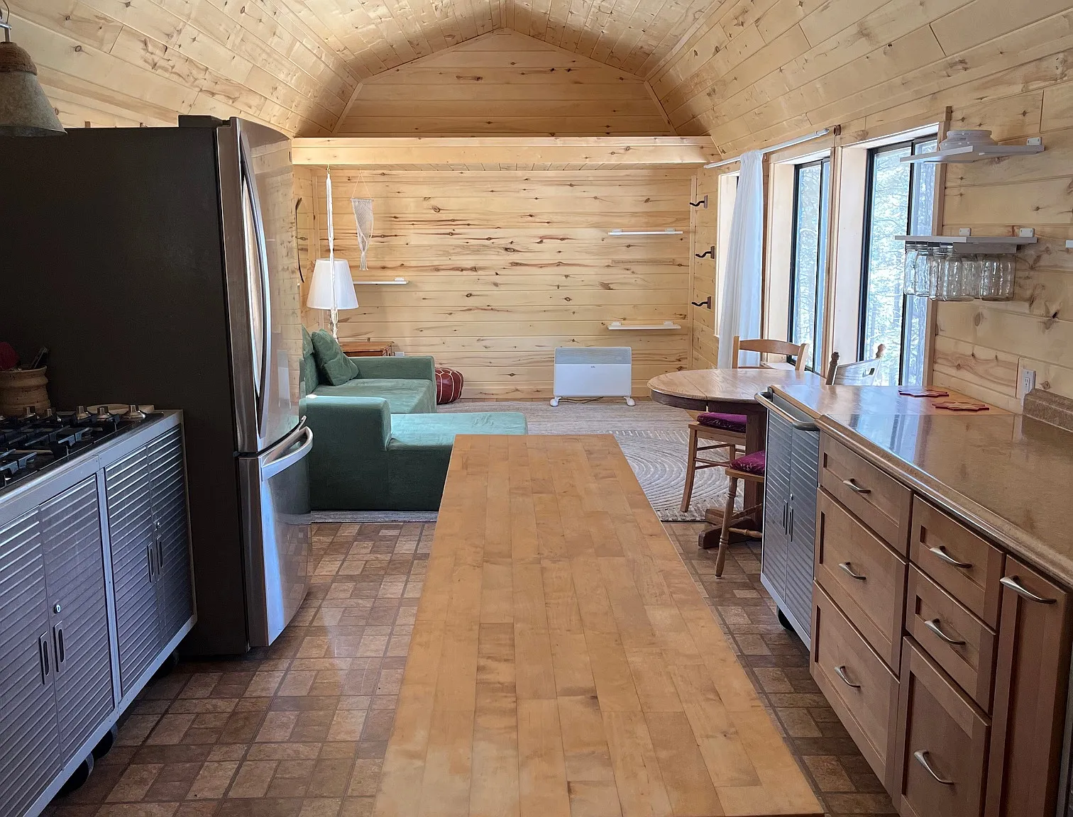 1 bed, 1200 sqft, $1,650 — Photo 1