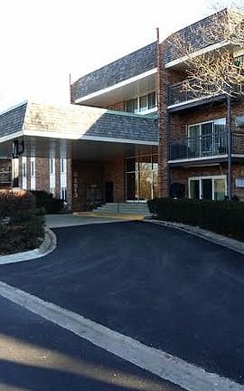 2nd image of 3913 Saratoga Ave #G-115