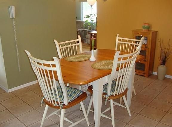 4th image of 221 Shelly Dr