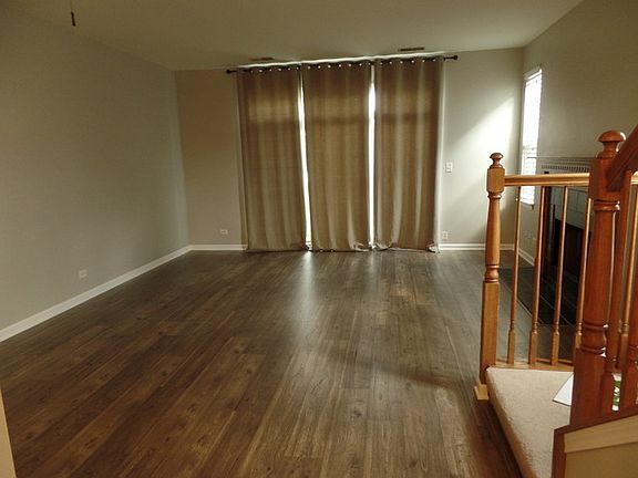 4th image of 730 Woodewind Dr #730