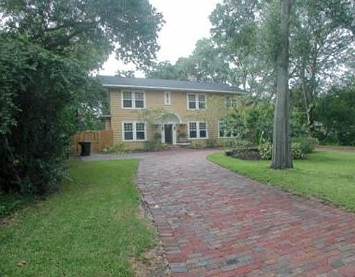 Home for Sale in St Petersburg, FL $435,000