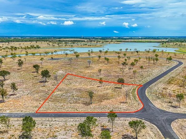 126 Waterfront Clb, Corsicana, TX 75110