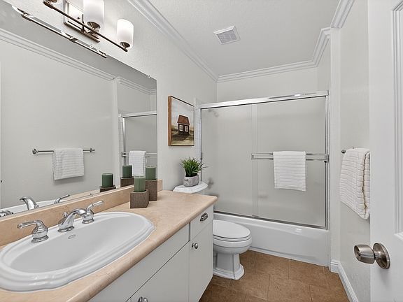 3rd image of 7543 Maywood Dr