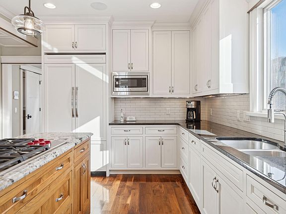 4th image of 4243 Vincent Ave S
