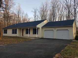 25 Call Mountain Cir, Lehighton, PA 18235
