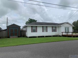 303 New Haven St, Raceland, LA 70394