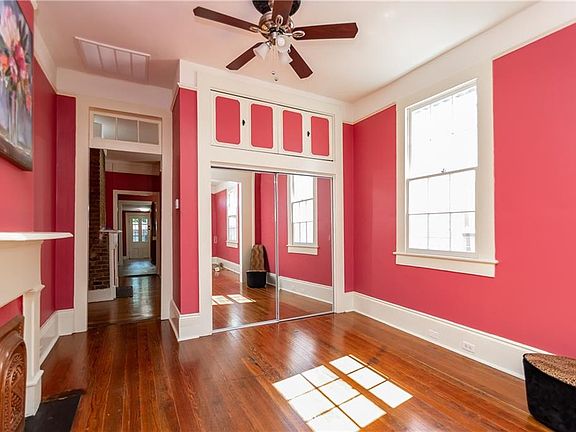 4th image of 2617 Burgundy St