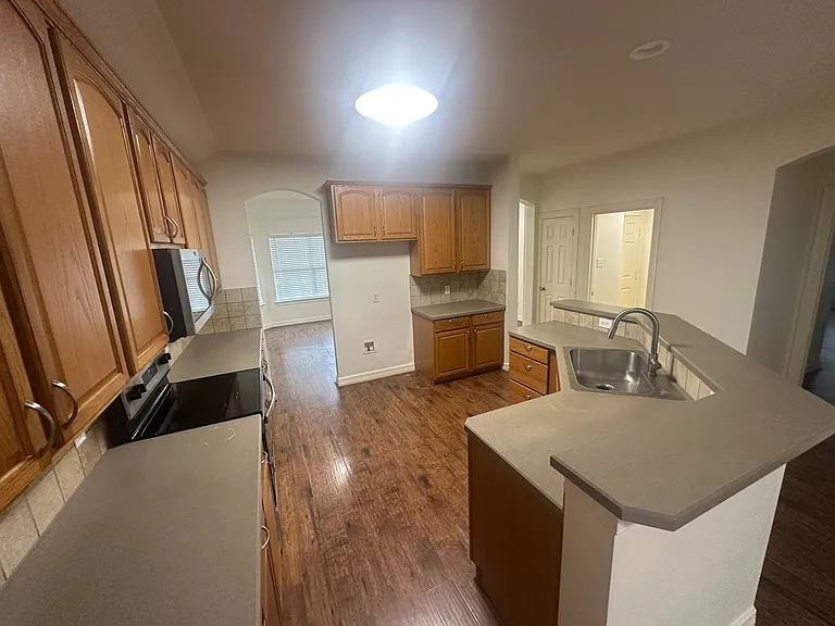 4717 Worchester Ln — Photo 5
