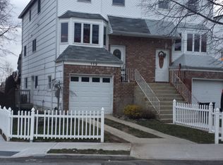 112 Lewiston St, Staten Island, NY 10314