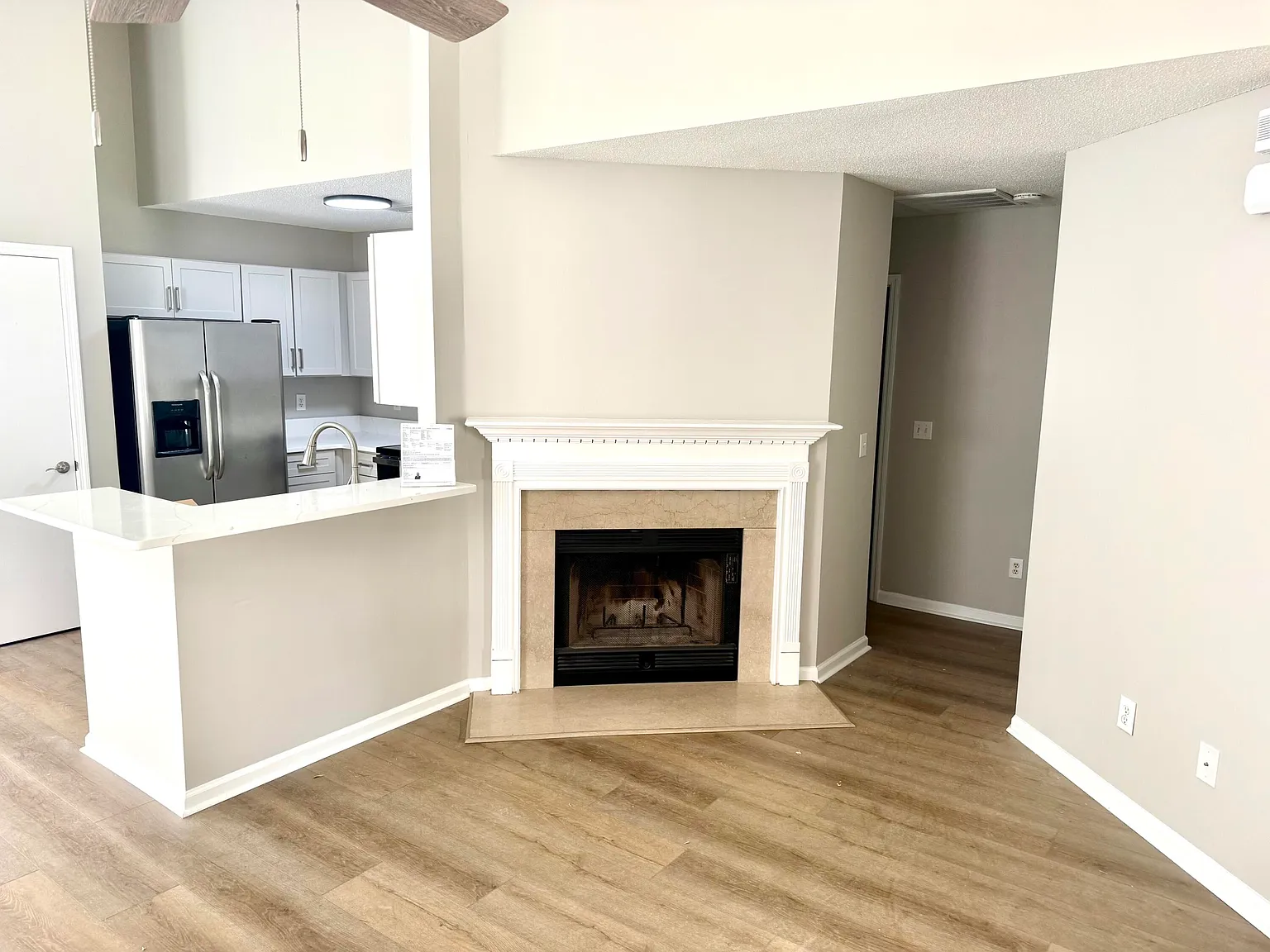 3 bed, 2.0 bath, 1223 sqft, $1,850 — Photo 3