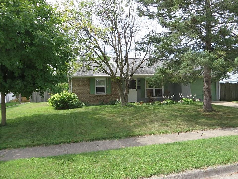 1st image of 2400 Cornwall Dr