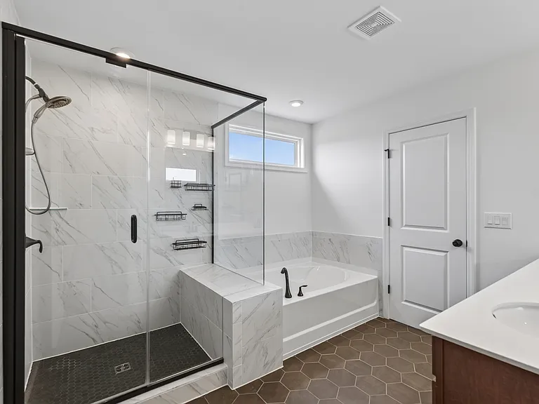 12216 Hollinhope Dr — Photo 49