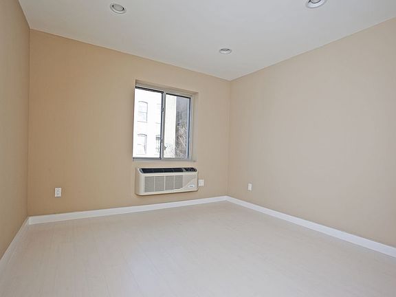 2nd image of 371 W 126th St APT 5-A