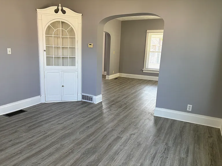 552 N Prospect St — Photo 5