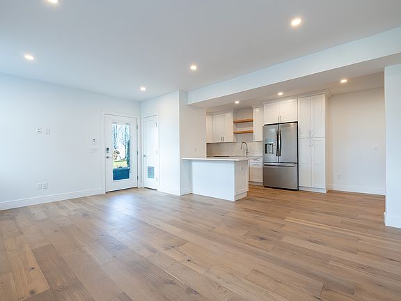 3rd image of 90 S Highland Ave #1