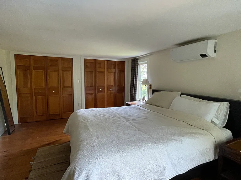 516 Giddings St — Photo 8