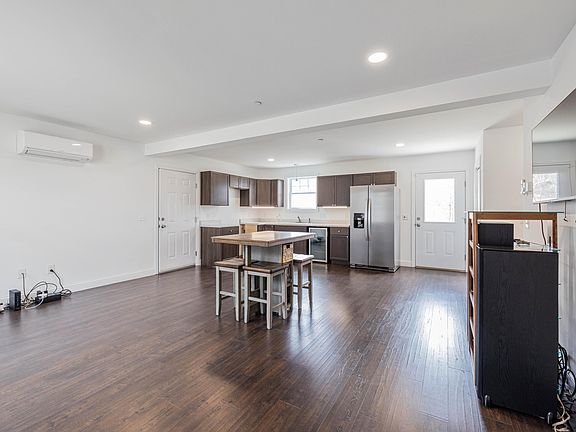 3rd image of 1 Granite Drive #0