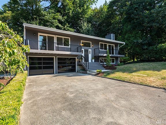 3rd image of 14702 NE 178th St