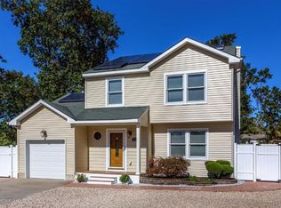 1083 California Ct, Toms River, NJ 08753