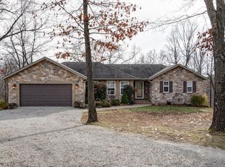 100 Taupe Ln, Reeds Spring, MO 65737