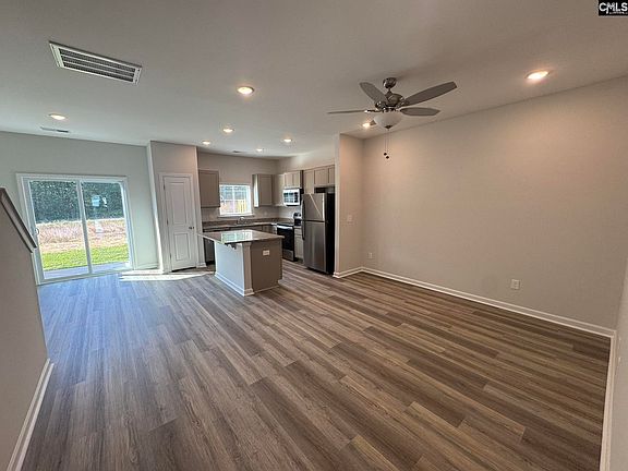 4th image of 2038 Armada Rd
