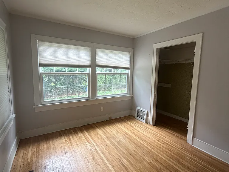 1715 S Kimbrough Ave — Photo 18