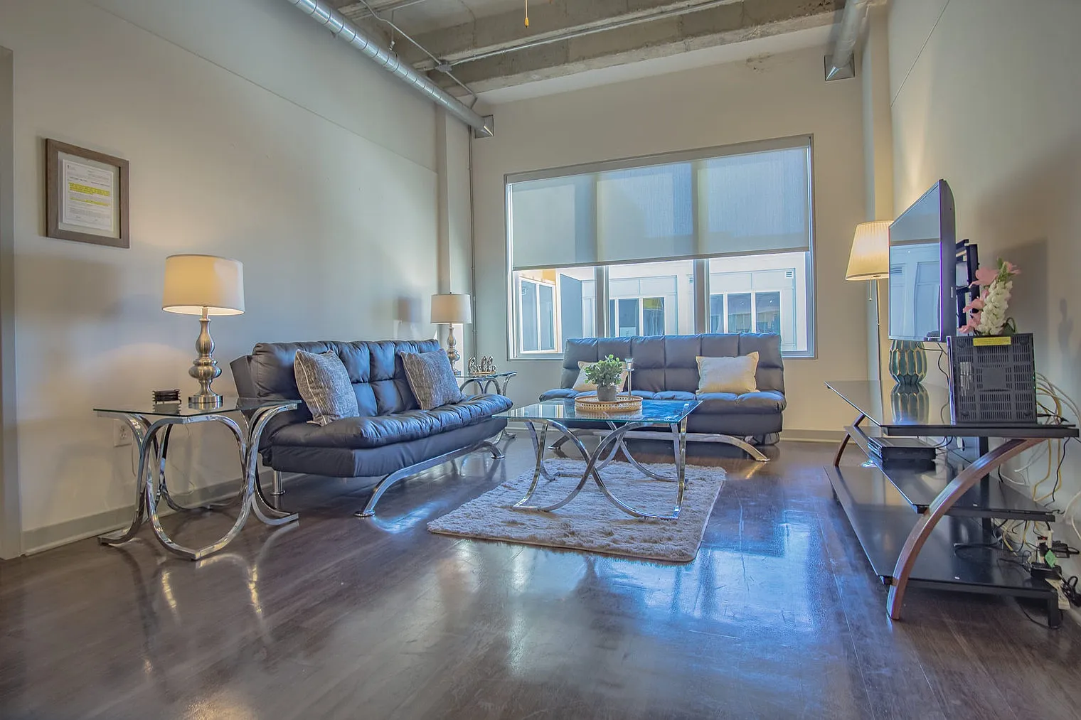 1 bed, 1.0 bath, 742 sqft, $5,339 — Photo 1