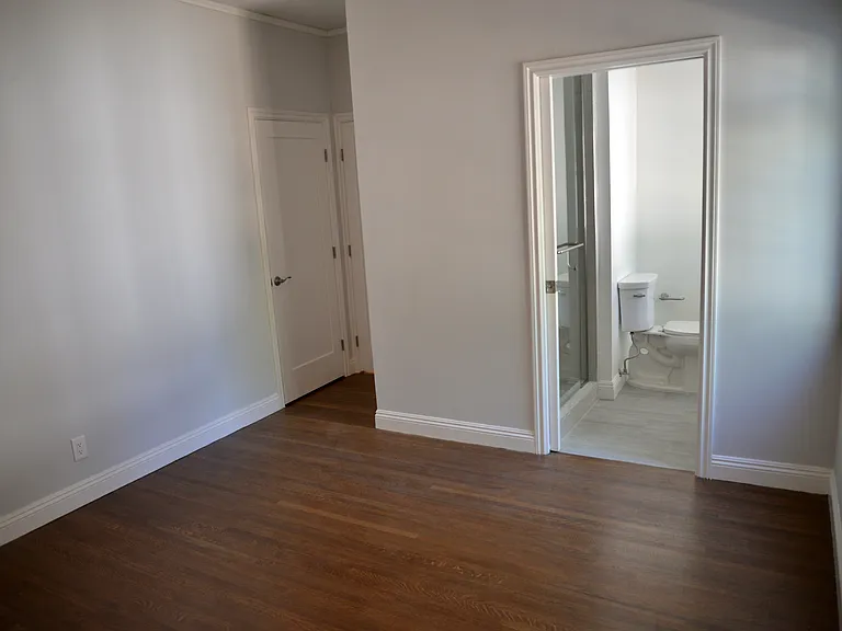 815 S Detroit St — Photo 10