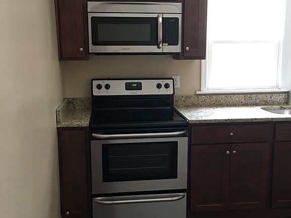 3rd image of 104 N Salisbury St #1