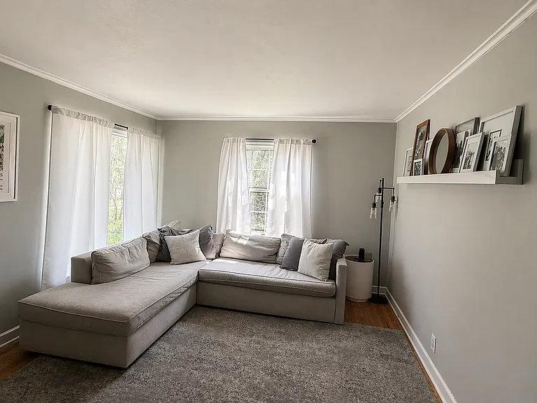 2181 W Marne Ave — Photo 4