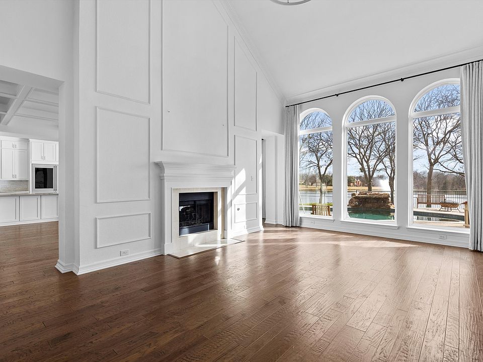 1st image of 706 Dover Pl