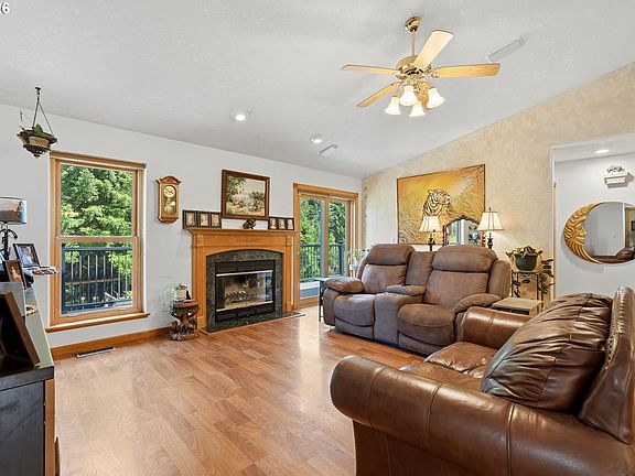 4th image of 9350 SE Three Trees Ln