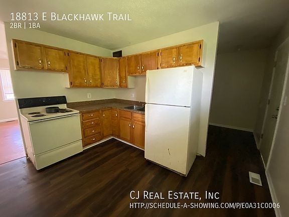 3rd image of 18813 E Blackhawk Trl