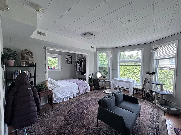25 Webster Ave #2 — Photo 4