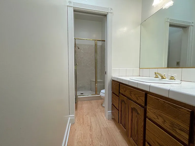 37 E Main St — Photo 4
