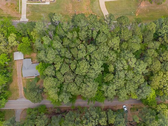 5th image of 1723 Pineview Ln